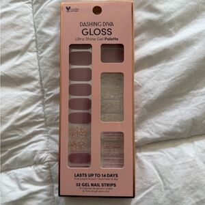 Dashing Diva Gloss Ultra Shine Gel Palette - Pink and Gold
